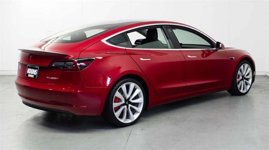 2019 Tesla Model 3 5YJ3E1EB4KF393021