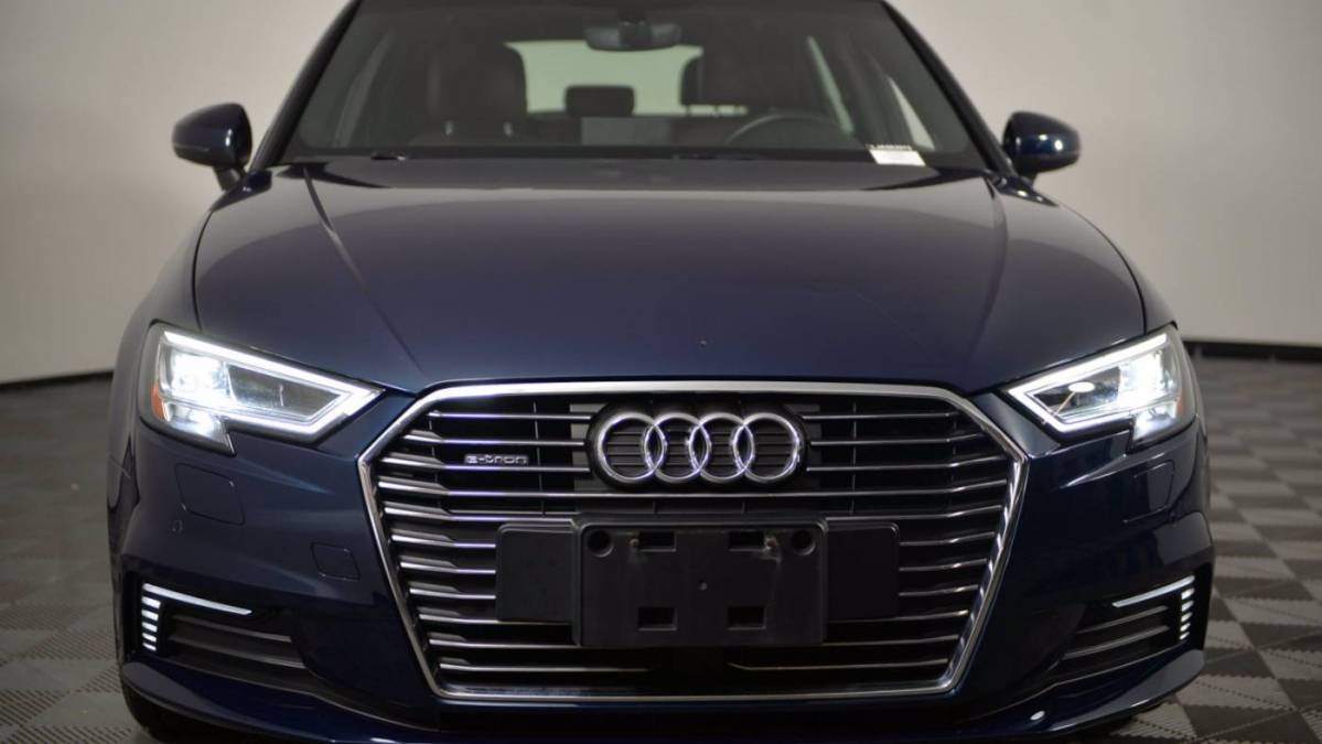 2018 Audi A3 Sportback e-tron WAUTPBFF0JA062975
