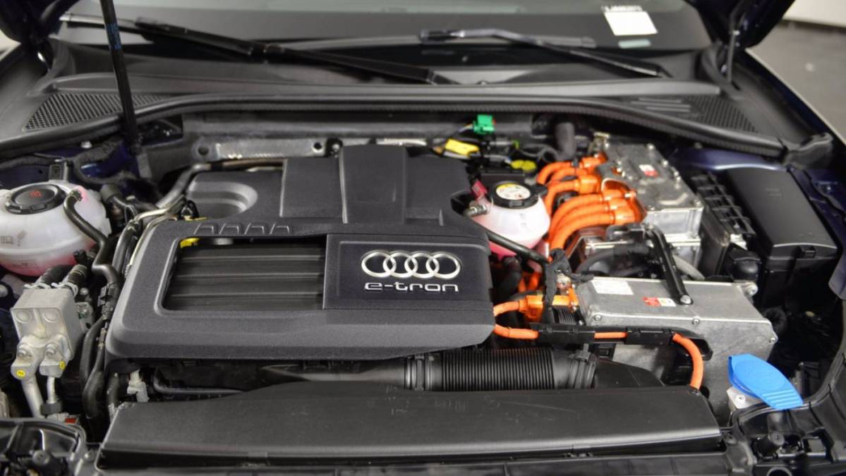 2018 Audi A3 Sportback e-tron WAUTPBFF0JA062975