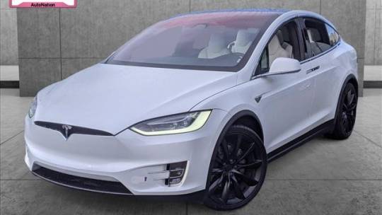2018 Tesla Model X 5YJXCBE24JF122455