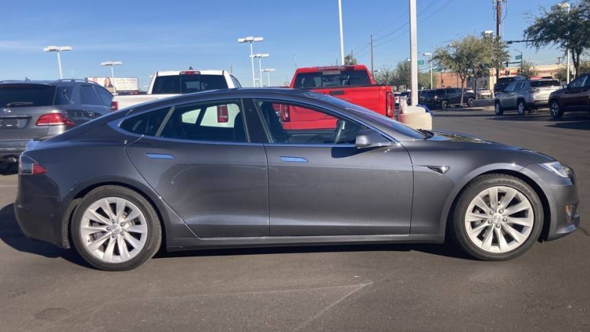 2018 Tesla Model S 5YJSA1E22JF284840