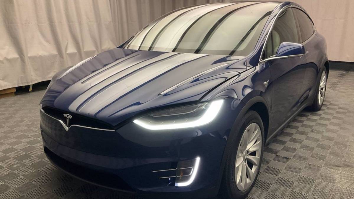 2021 Tesla Model X 5YJXCDE40MF322072
