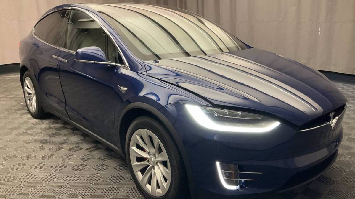 2021 Tesla Model X 5YJXCDE40MF322072