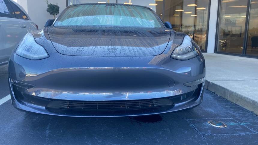 2018 Tesla Model 3 5YJ3E1EB0JF104084