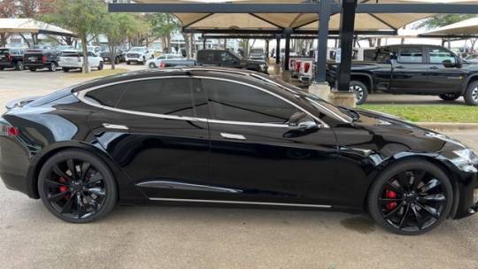 2017 Tesla Model S 5YJSA1E4XHF184304