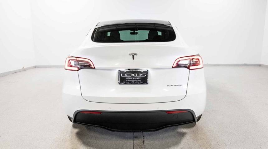 2021 Tesla Model Y 5YJYGDEEXMF069554