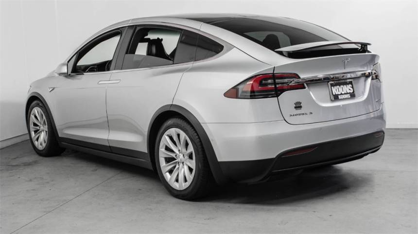 2016 Tesla Model X 5YJXCBE24GF020453