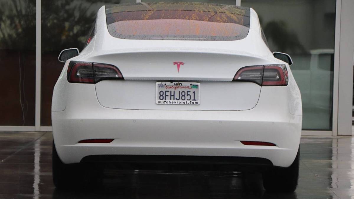 2018 Tesla Model 3 5YJ3E1EA6JF040673