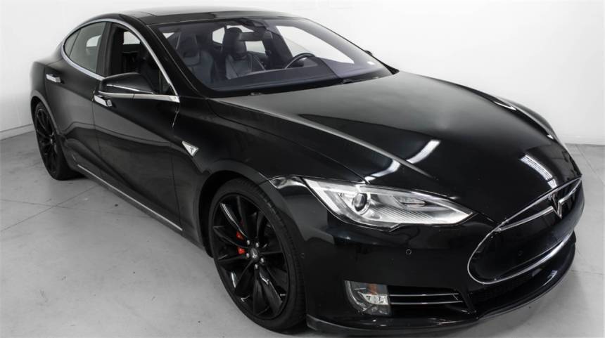 2016 Tesla Model S 5YJSA1E40GF127592
