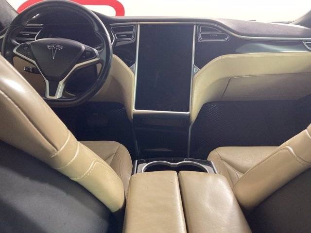 2015 Tesla Model S 5YJSA1S25FF084594