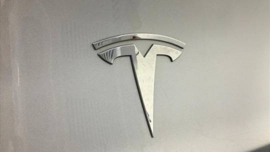 2018 Tesla Model 3 5YJ3E1EBXJF121460