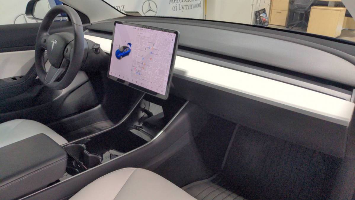 2019 Tesla Model 3 5YJ3E1EA8KF509733