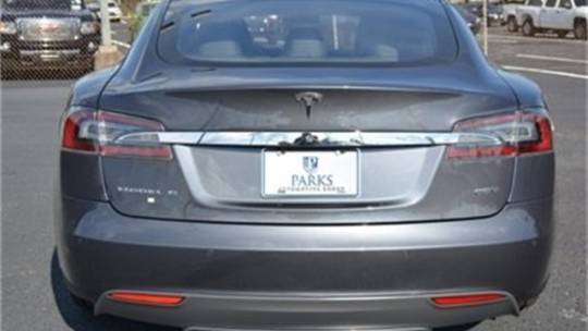 2015 Tesla Model S 5YJSA1H20FF094988