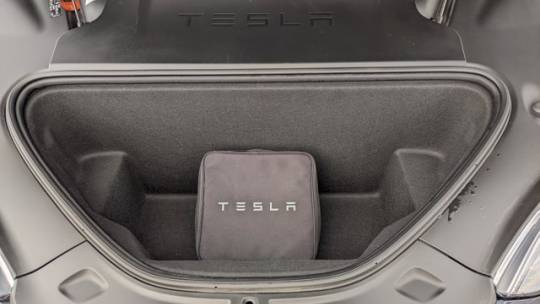 2018 Tesla Model S 5YJSA1E43JF243067