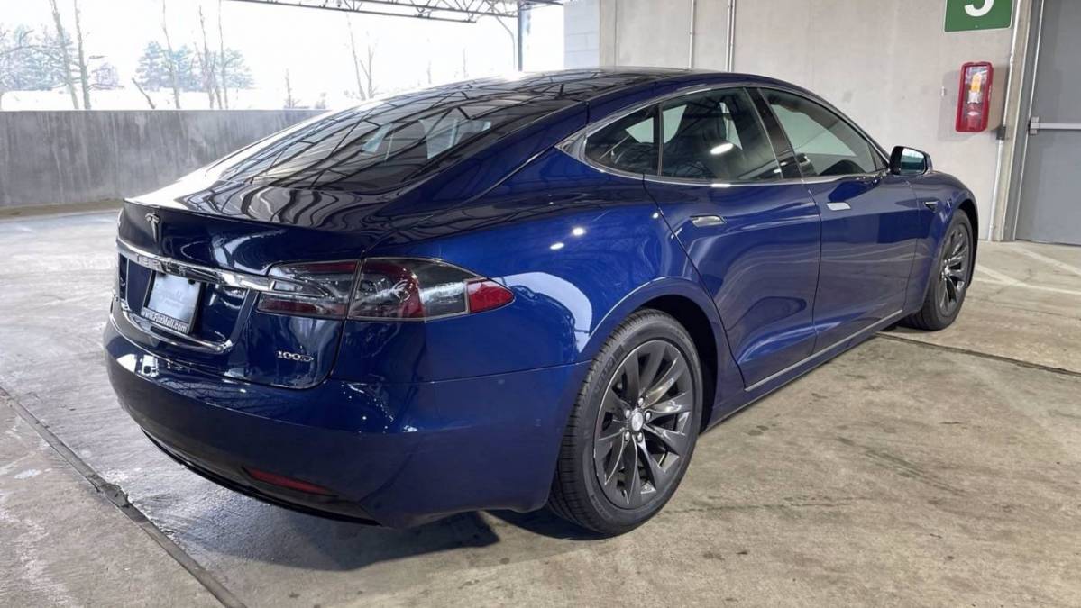 2018 Tesla Model S 5YJSA1E24JF291983
