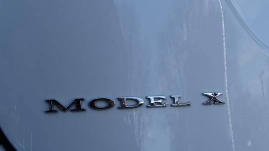 2017 Tesla Model X 5YJXCBE23HF074151