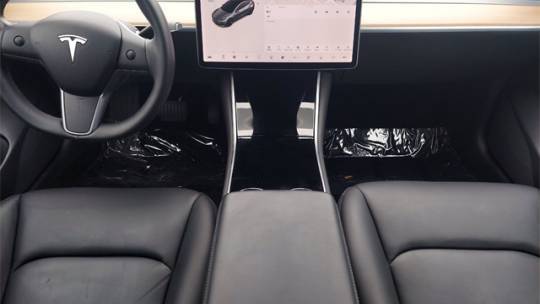 2019 Tesla Model 3 5YJ3E1EA2KF400541