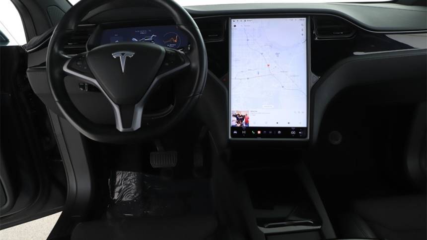 2018 Tesla Model X 5YJXCDE20JF140012