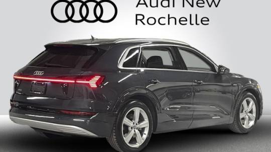 2019 Audi e-tron WA1LABGE2KB014880