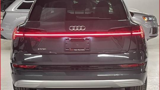 2019 Audi e-tron WA1LABGE2KB014880