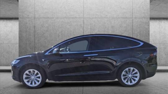 2018 Tesla Model X 5YJXCDE23JF088360