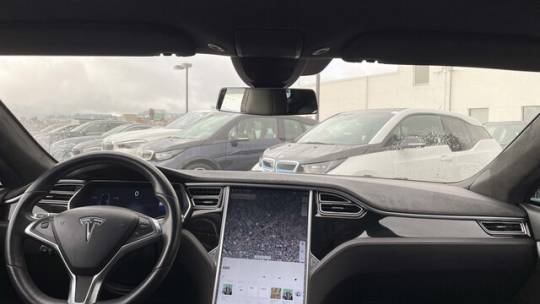 2016 Tesla Model S 5YJSA1E48GF162400