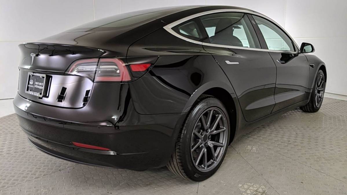 2019 Tesla Model 3 5YJ3E1EA1KF304562