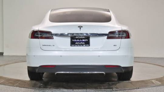 2014 Tesla Model S 5YJSA1S13EFP45108