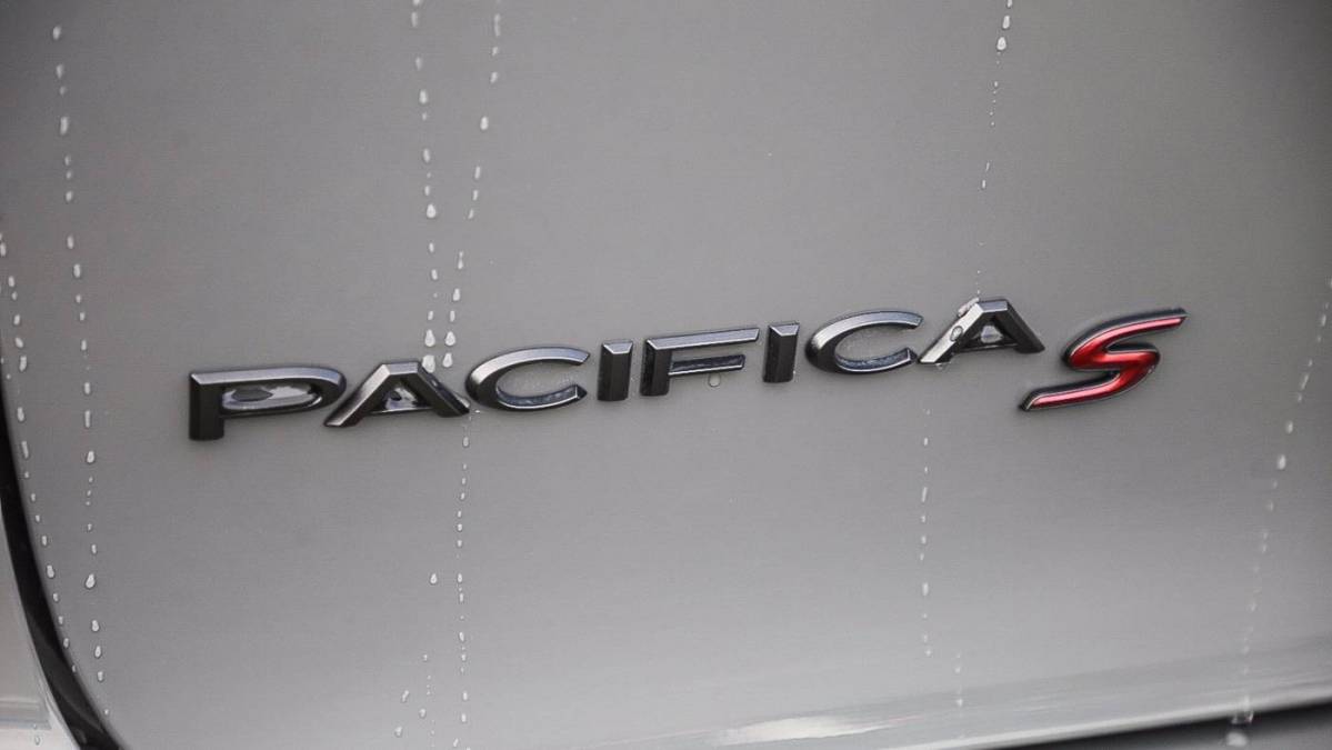 2020 Chrysler Pacifica Hybrid 2C4RC1N78LR240787