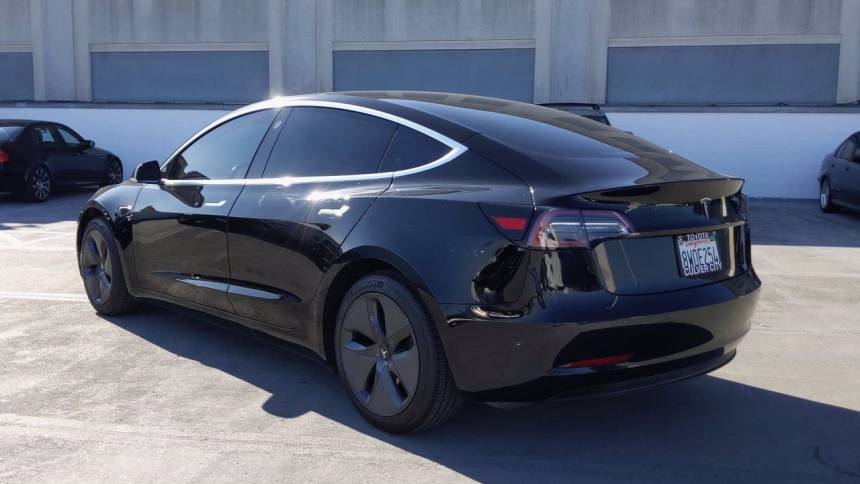 2018 Tesla Model 3 5YJ3E1EA5JF056721