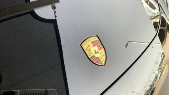2019 Porsche Panamera WP0AE2A76KL123476