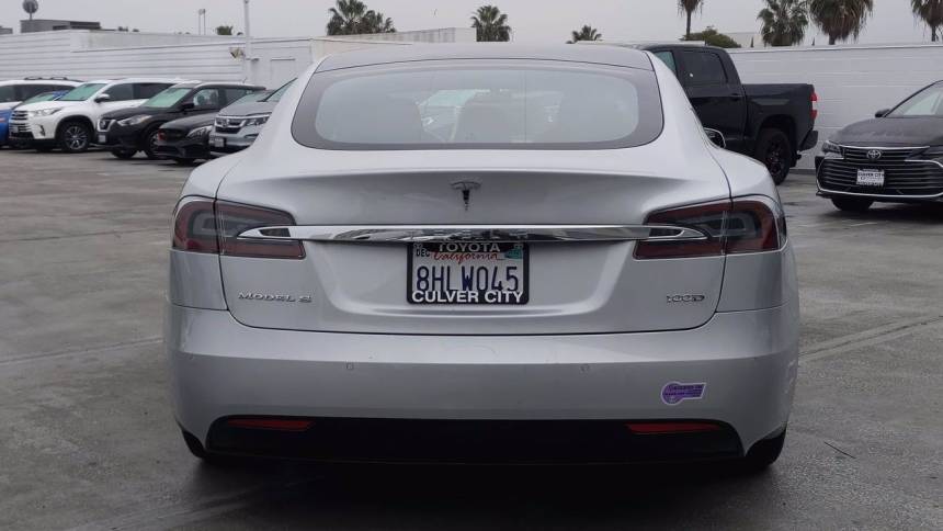2018 Tesla Model S 5YJSA1E21JF295120