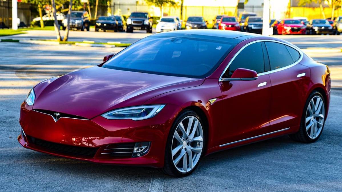2016 Tesla Model S 5YJSA1E24GF156091