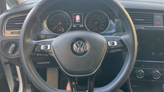 2019 Volkswagen e-Golf WVWKR7AU7KW911600