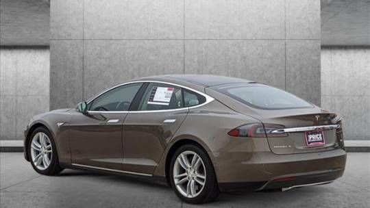 2015 Tesla Model S 5YJSA1E25FF110879
