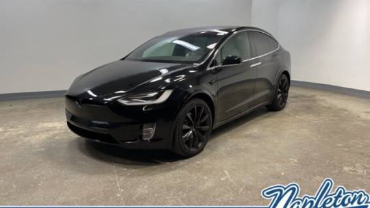 2019 Tesla Model X 5YJXCBE40KF185782