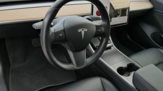 2018 Tesla Model 3 5YJ3E1EAXJF048131
