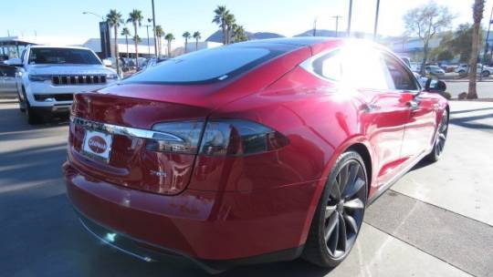 2014 Tesla Model S 5YJSA1H17EFP25712