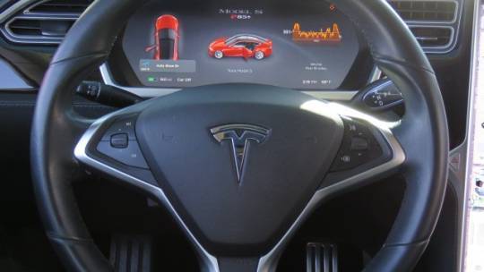 2014 Tesla Model S 5YJSA1H17EFP25712
