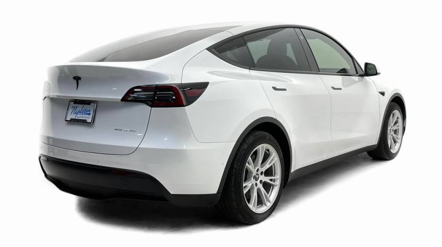 2021 Tesla Model Y 5YJYGDEE5MF228870