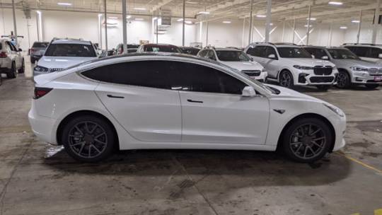 2019 Tesla Model 3 5YJ3E1EB2KF211588