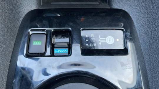 2021 Nissan LEAF 1N4AZ1CV2MC550124