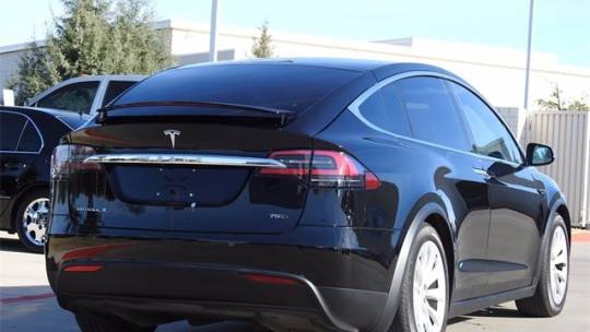 2018 Tesla Model X 5YJXCDE23JF101222