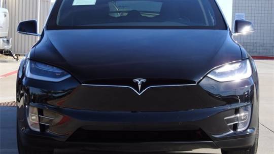 2018 Tesla Model X 5YJXCDE23JF101222
