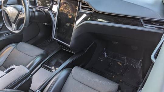 2018 Tesla Model S 5YJSA1E2XJF281684