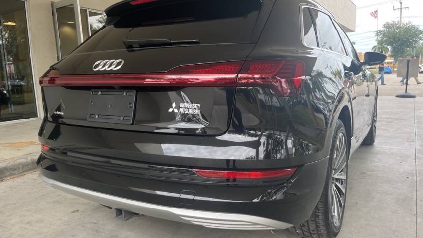 2019 Audi e-tron WA1VAAGE0KB014220