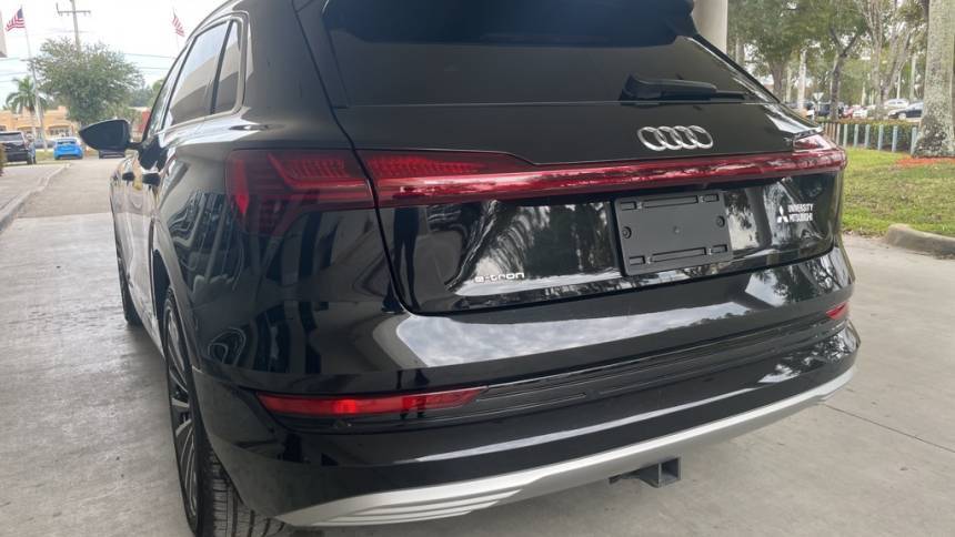 2019 Audi e-tron WA1VAAGE0KB014220