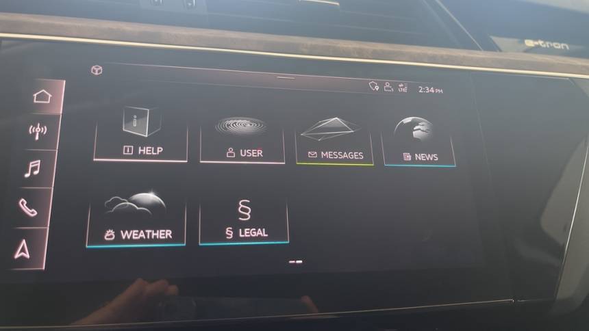 2019 Audi e-tron WA1VAAGE0KB014220