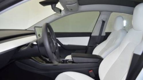 2020 Tesla Model Y 5YJYGDEE2LF053380
