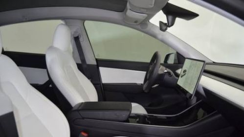 2020 Tesla Model Y 5YJYGDEE2LF053380